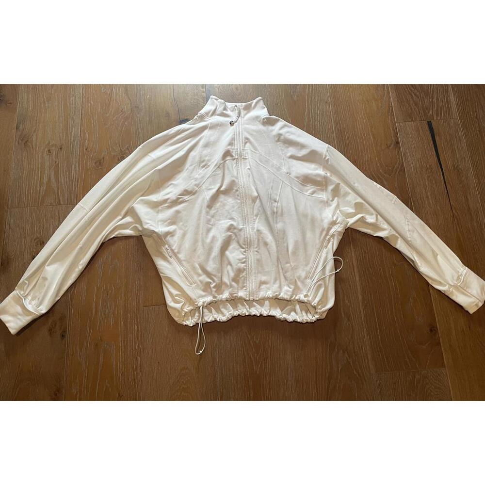 Lululemon White Cropped Jacket Lightweight Casual Sporty Regular M US 8